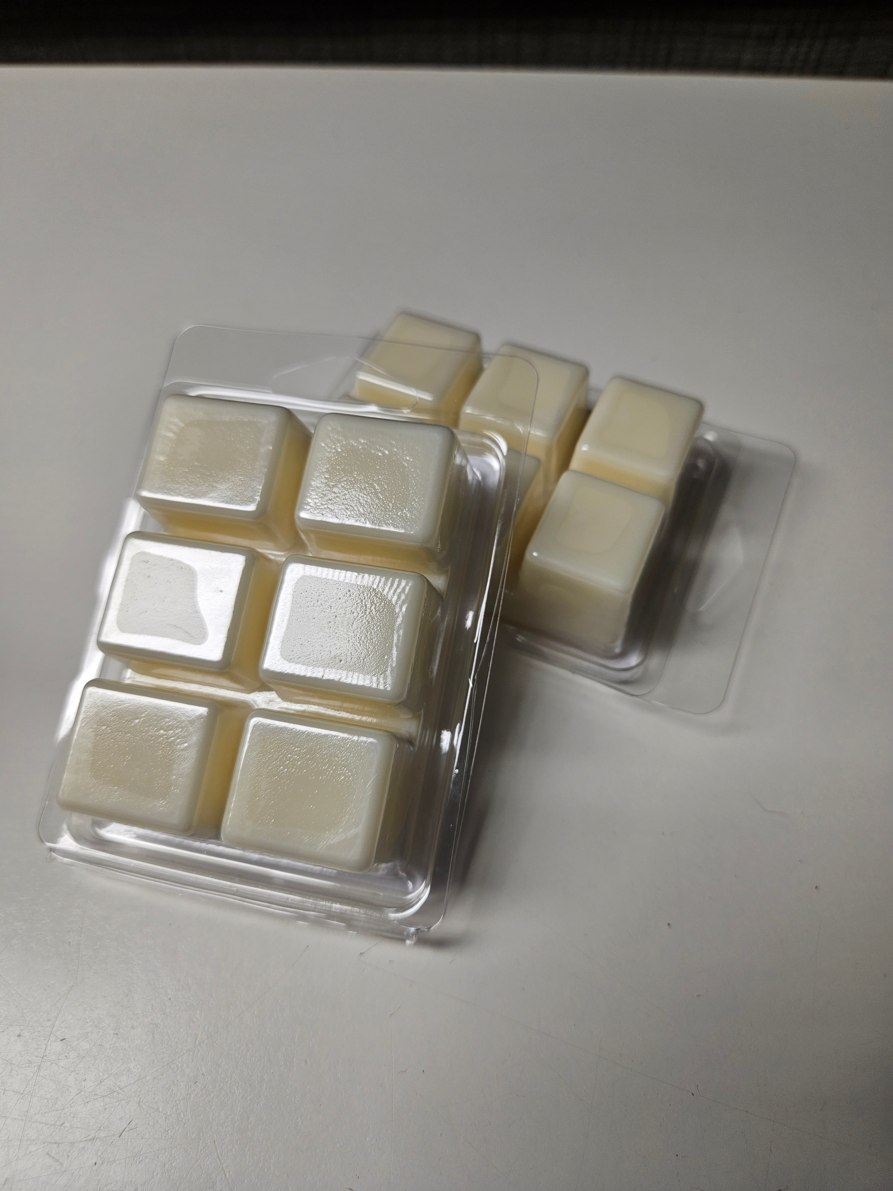 Harvest Hearth 2.5 oz Wax Melts - 6 cubes